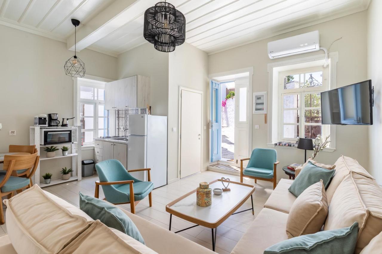 Helios Lovely Apartment Skopelos Town Ngoại thất bức ảnh
