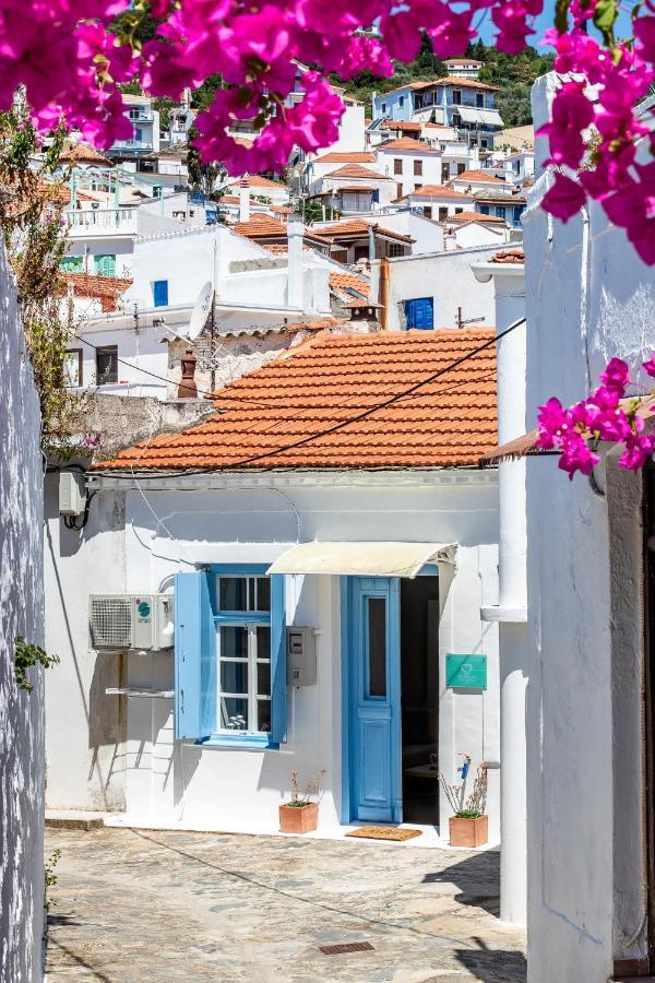 Helios Lovely Apartment Skopelos Town Ngoại thất bức ảnh